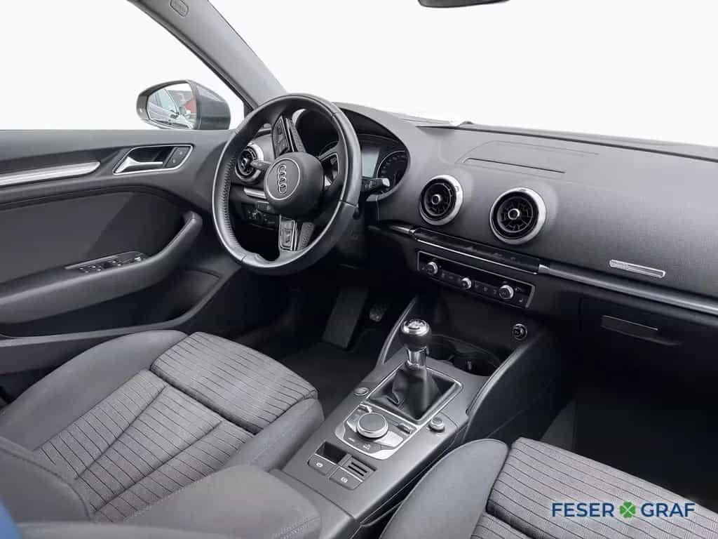 Audi A3 Sportback Sport 1.6 TDI 6 Gang - NAVI - SZH - 01/2019-photo-11