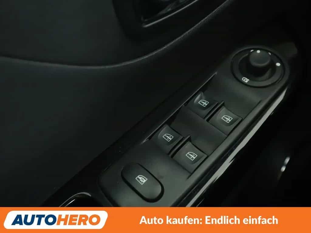 Renault Captur 1.2 TCe Zen Aut.*NAVI*CAM*AHK*PDC*SHZ* 02/2017-photo-27