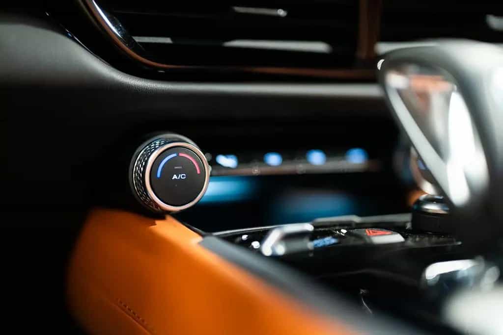 Lotus Emira 2.0 Turbo 268 kW First Edition 03/2023-photo-25