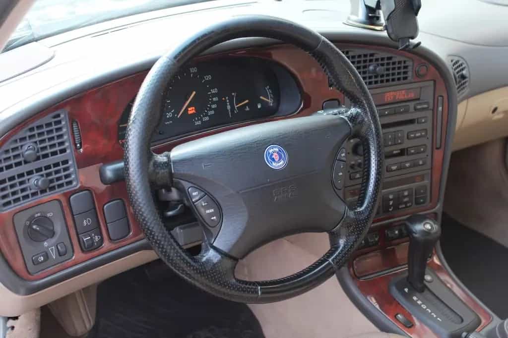 Saab 9-5 3.0t V6 SE Kombi Aut Leder*Schiebedach 01/2000-photo-17