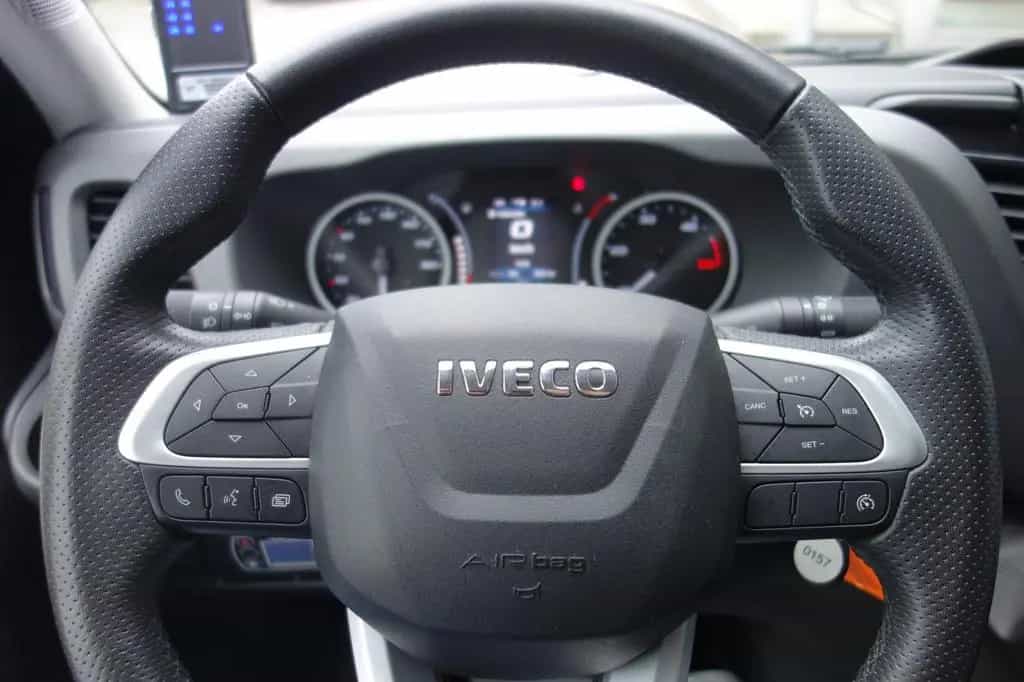 Iveco Other Daily 3.0 CNG BUS L2H2 eTÜR/LED/KAM/9-SITZER 07/2024-photo-24