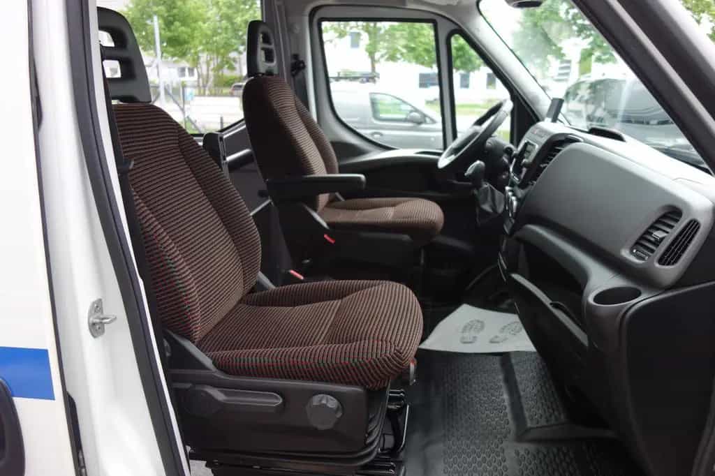 Iveco Other Daily 3.0 CNG BUS L2H2 eTÜR/LED/KAM/9-SITZER 07/2024-photo-26