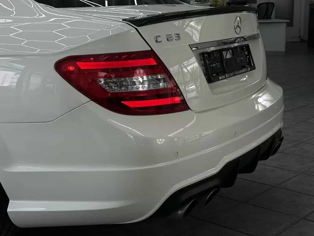 Mercedes-Benz C 63 AMG 6.3, Pano, Carbon Paket, Deutsch, H&K 01/2013-photo-15