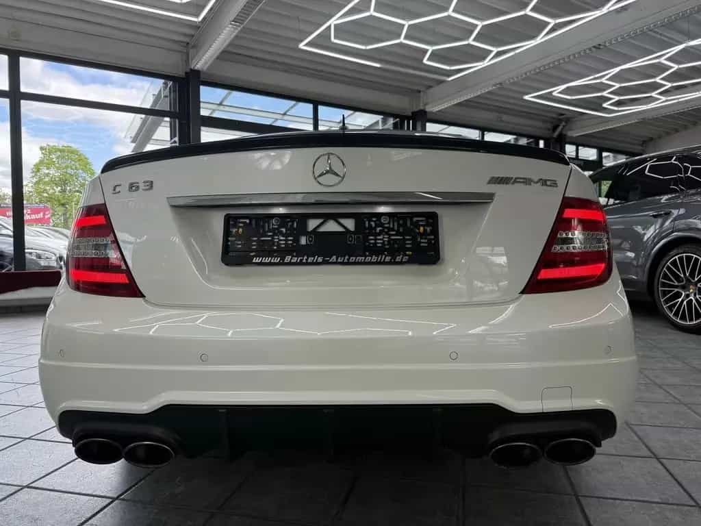 Mercedes-Benz C 63 AMG 6.3, Pano, Carbon Paket, Deutsch, H&K 01/2013-photo-18
