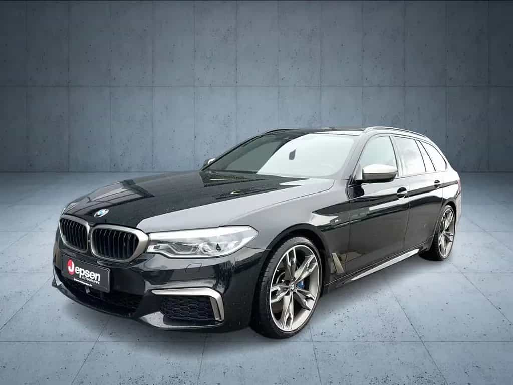 BMW M550 d xDrive Touring /AHK /PANO /DISPLAY-KEY 11/2019-photo-0