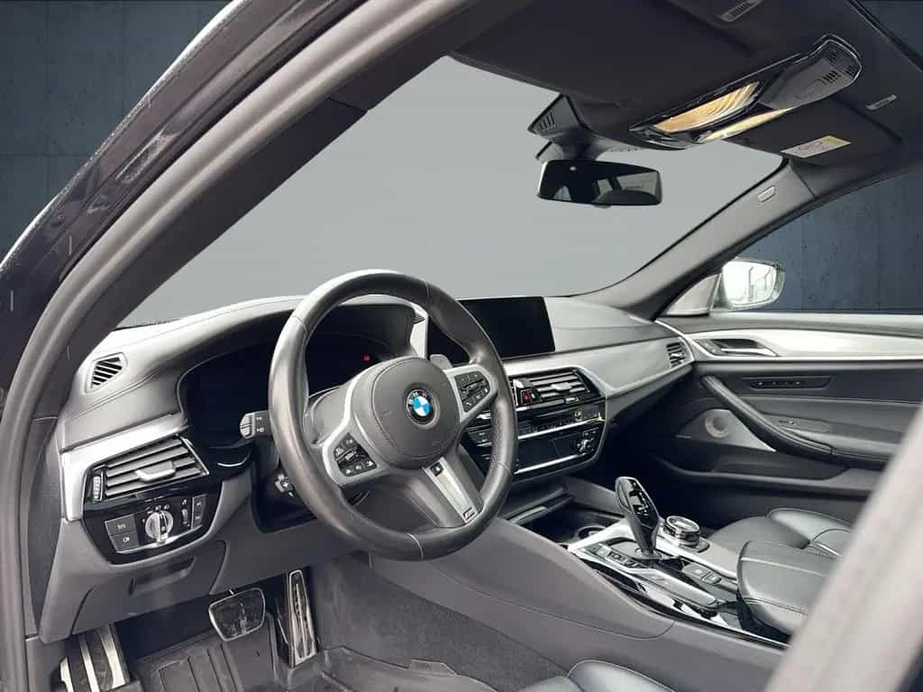 BMW M550 d xDrive Touring /AHK /PANO /DISPLAY-KEY 11/2019-photo-8