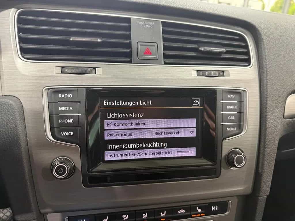 Volkswagen Golf 7 Kombi Comfortline*BI-Xenon*8 Fach*1.4 TSI 04/2015-photo-35
