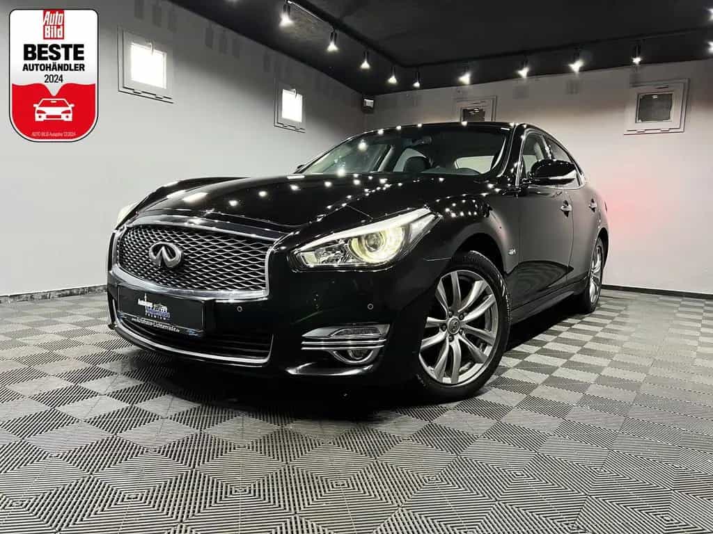 Infiniti Q70 2.2 D Premium|AUTOM|LEDER|LED|NAVI|R-CAM 03/2017-photo-0