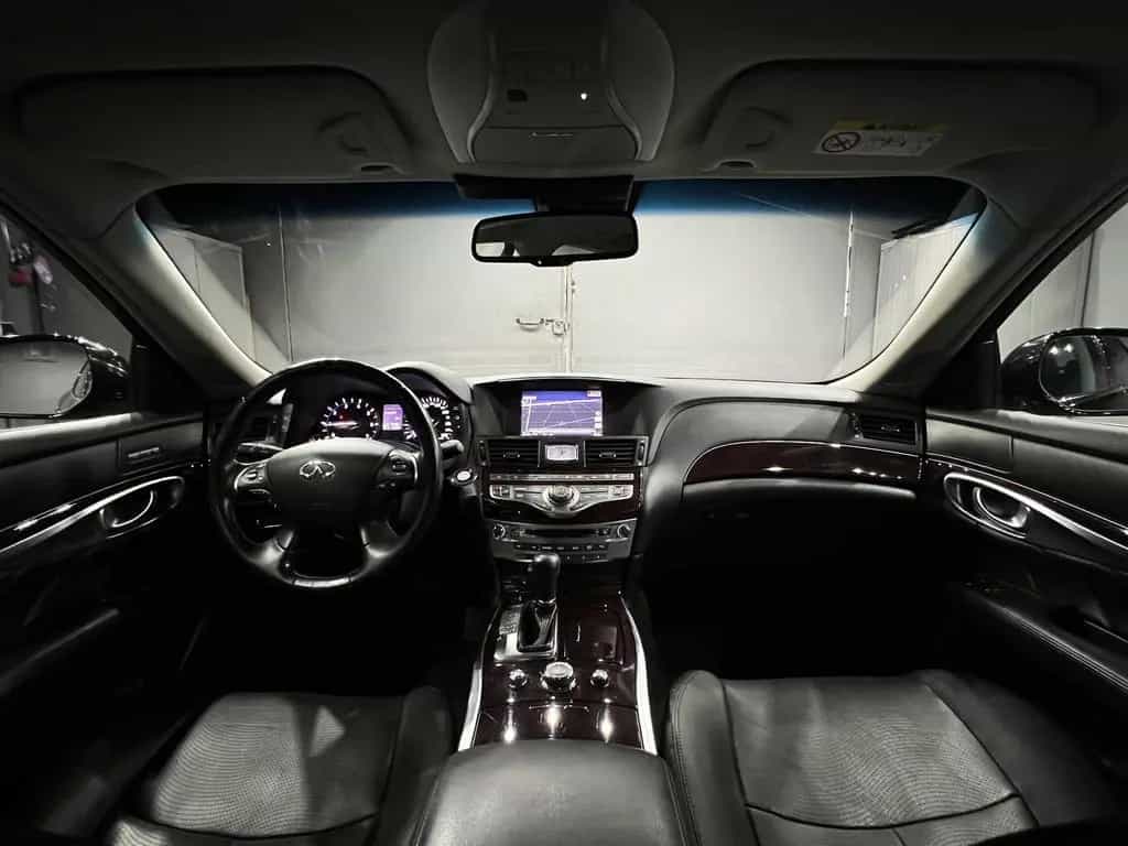 Infiniti Q70 2.2 D Premium|AUTOM|LEDER|LED|NAVI|R-CAM 03/2017-photo-13