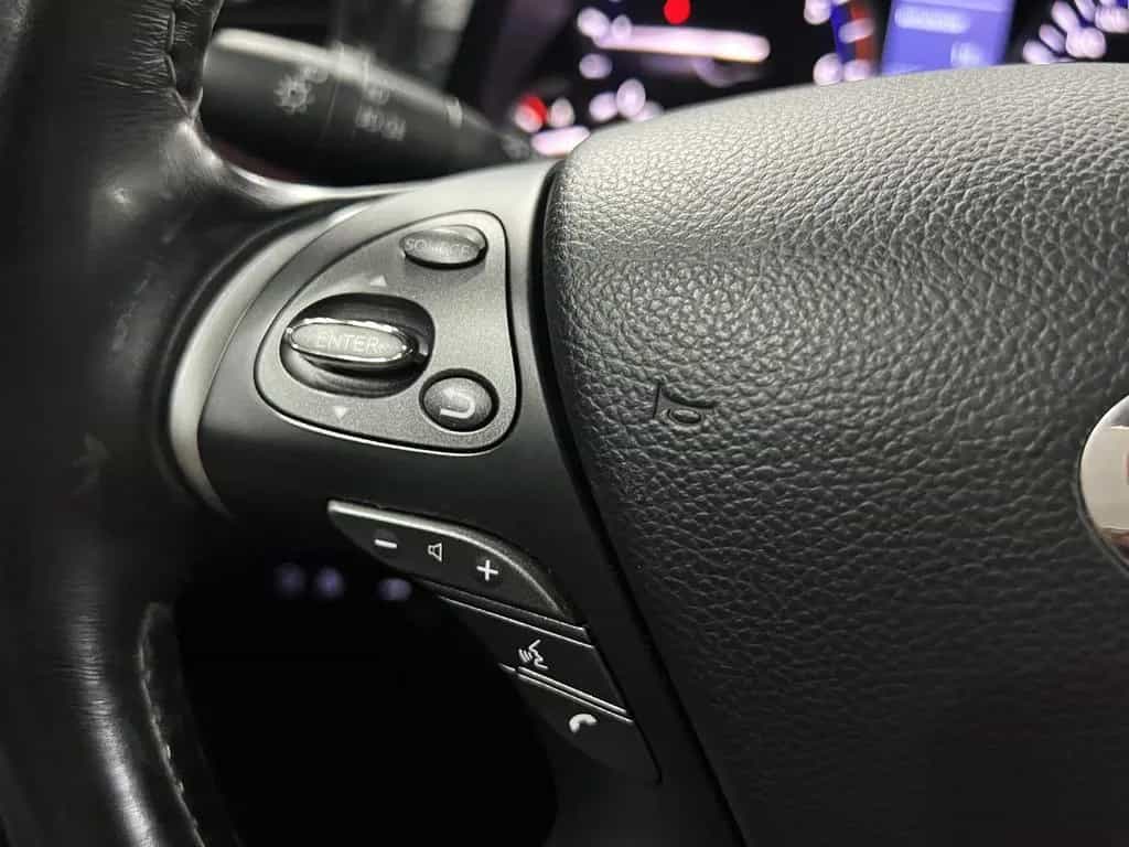 Infiniti Q70 2.2 D Premium|AUTOM|LEDER|LED|NAVI|R-CAM 03/2017-photo-21