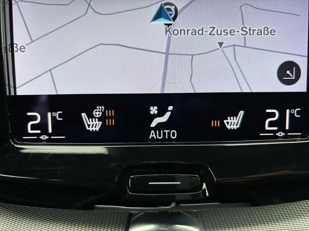 Volvo XC60 B5 AWD R Design 4xSHZ ACC CAM H/K LHZ STDHZ 10/2020-photo-15