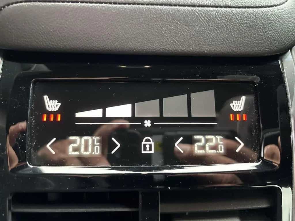 Volvo XC60 B5 AWD R Design 4xSHZ ACC CAM H/K LHZ STDHZ 10/2020-photo-16