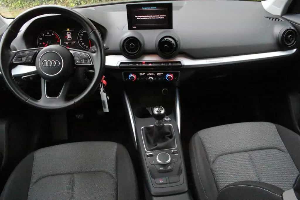 Audi Q2 sport~1 HAND~NAVI~SHZ 03/2017-photo-11