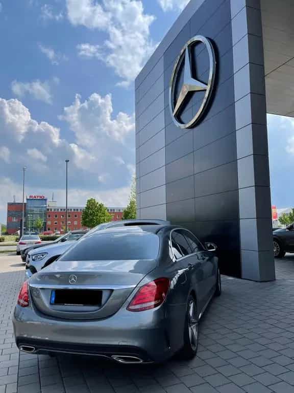 Mercedes-Benz C 200 AMG Line - 9G-TRONIC - Burmester 08/2018-photo-2