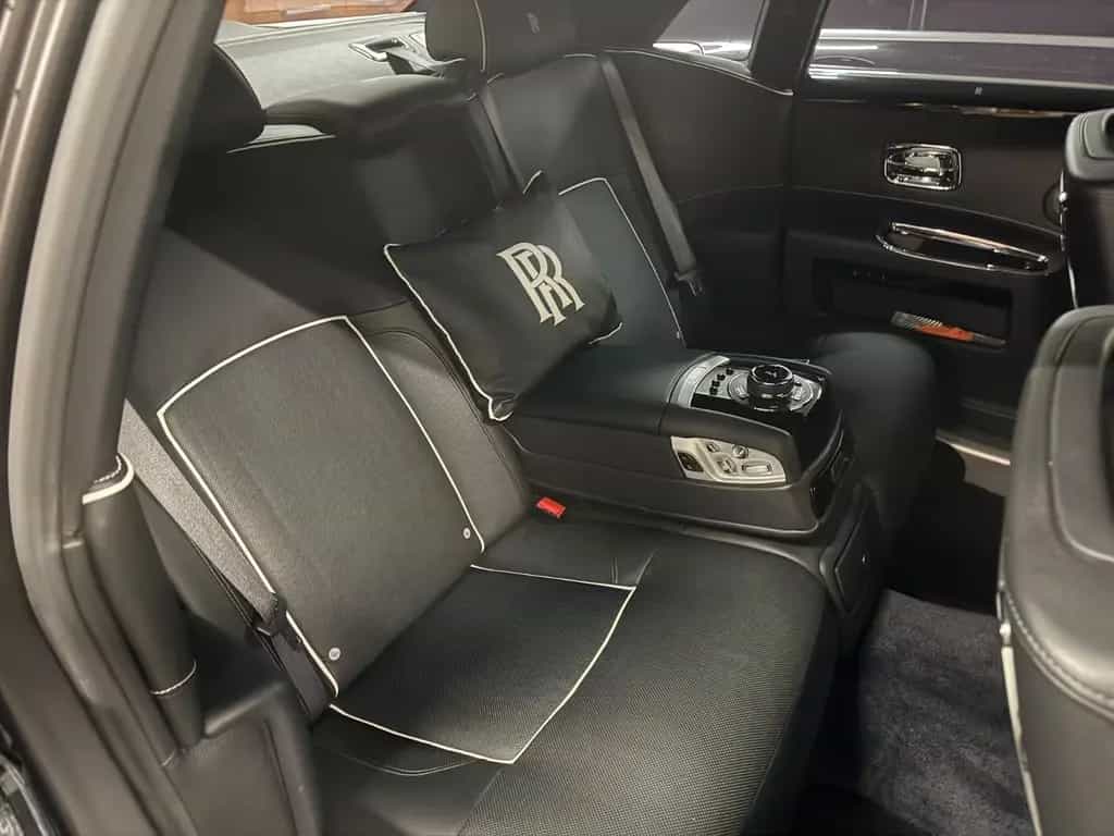 Rolls-Royce Ghost Extended Wheelbase - 08/2015-photo-12