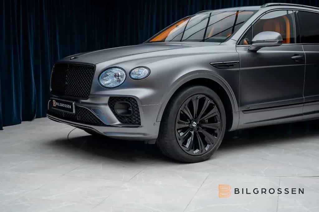 Bentley Bentayga 4.0 V8 First Edition Mulliner Blackline 01/2023-photo-10