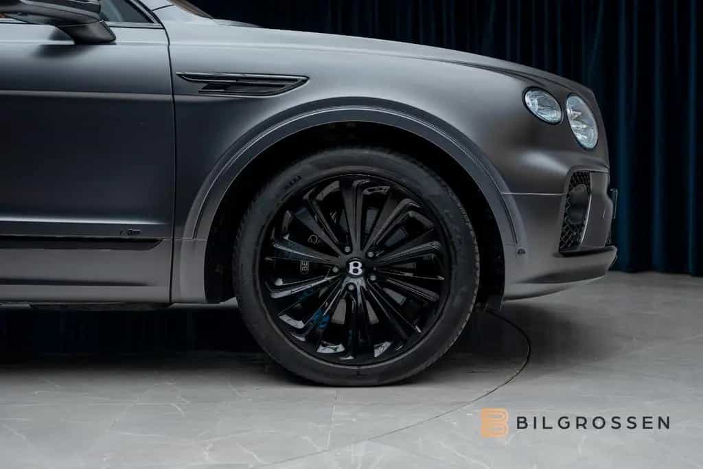 Bentley Bentayga 4.0 V8 First Edition Mulliner Blackline 01/2023-photo-13