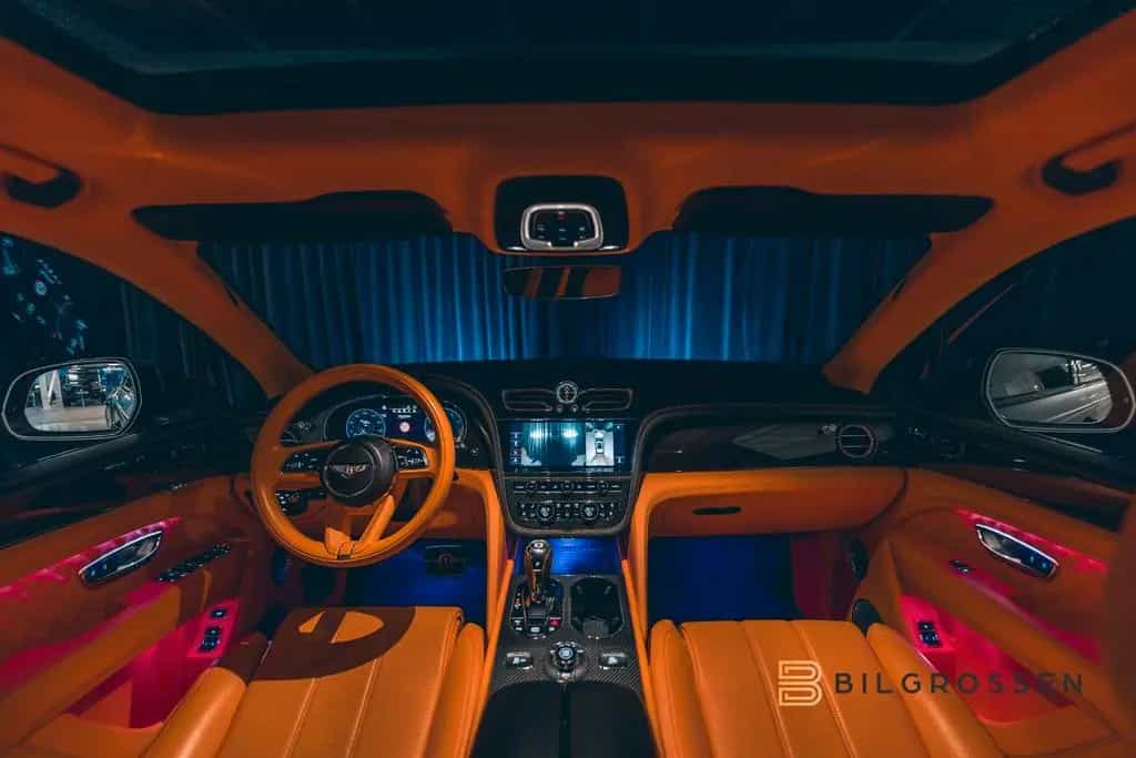 Bentley Bentayga 4.0 V8 First Edition Mulliner Blackline 01/2023-photo-16