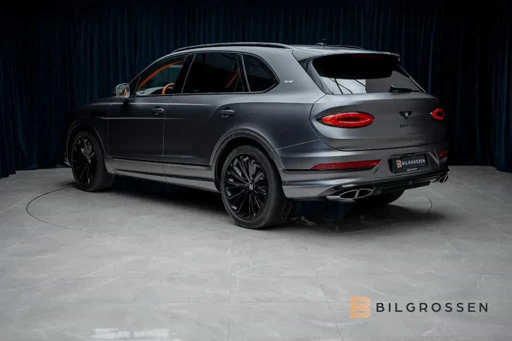 Bentley Bentayga 4.0 V8 First Edition Mulliner Blackline 01/2023-photo-2