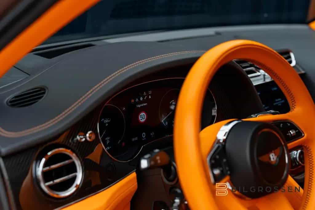 Bentley Bentayga 4.0 V8 First Edition Mulliner Blackline 01/2023-photo-23
