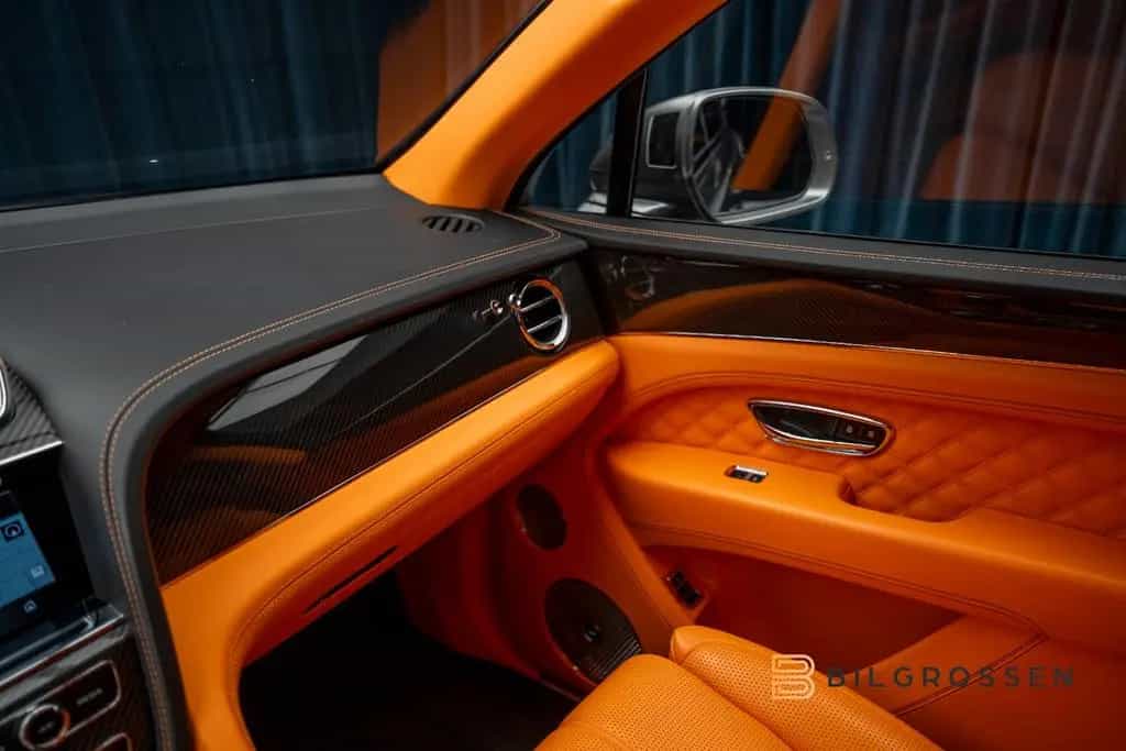 Bentley Bentayga 4.0 V8 First Edition Mulliner Blackline 01/2023-photo-27