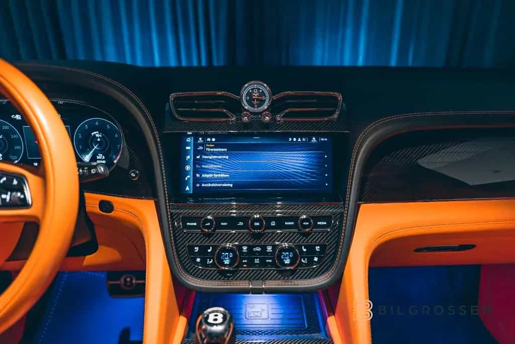 Bentley Bentayga 4.0 V8 First Edition Mulliner Blackline 01/2023-photo-33