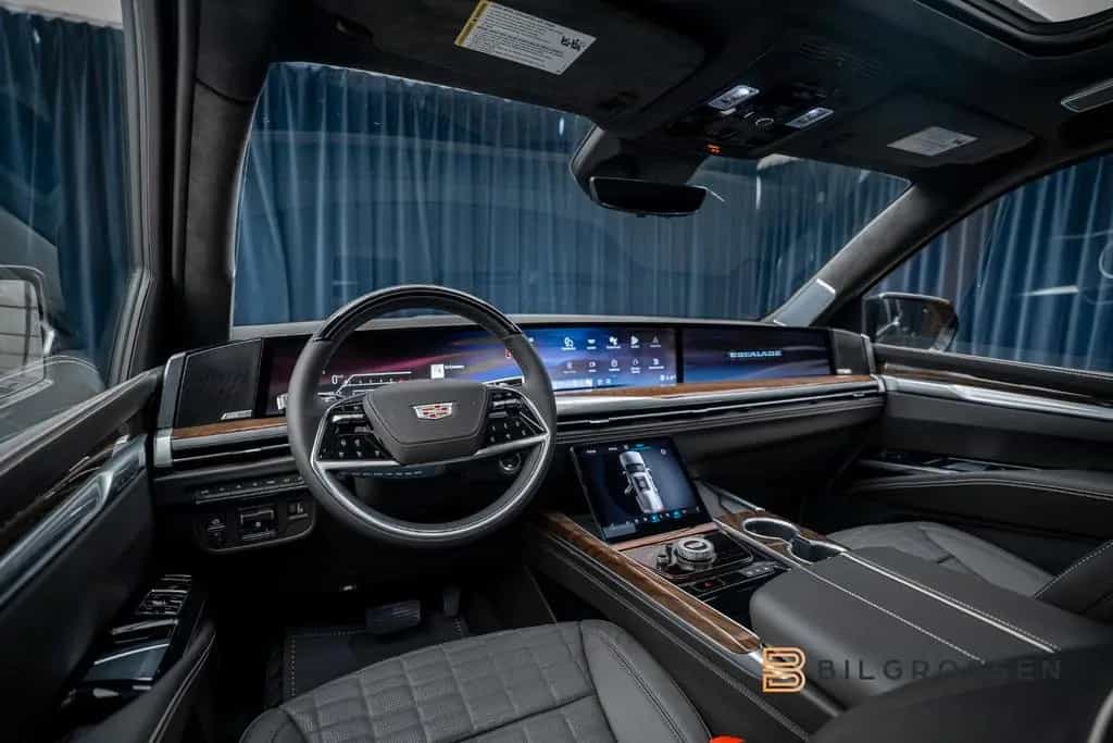 Cadillac Escalade Platinum Sport Exclusive Seats 24" MY26 null-photo-15