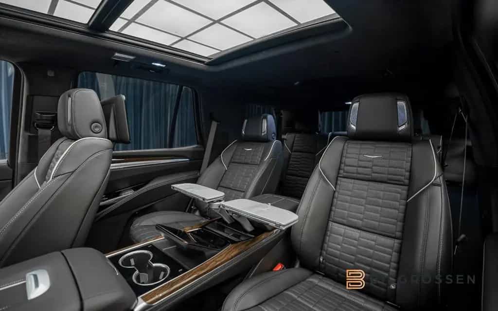 Cadillac Escalade Platinum Sport Exclusive Seats 24" MY26 null-photo-18