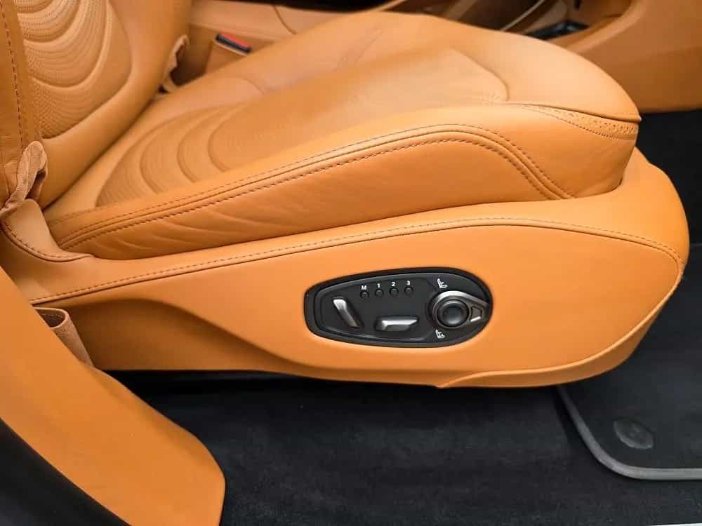 Aston Martin DBX 4.0 V8 Pano 360°kamera 4x Sizheizung 4x Bel. 05/2023-photo-17