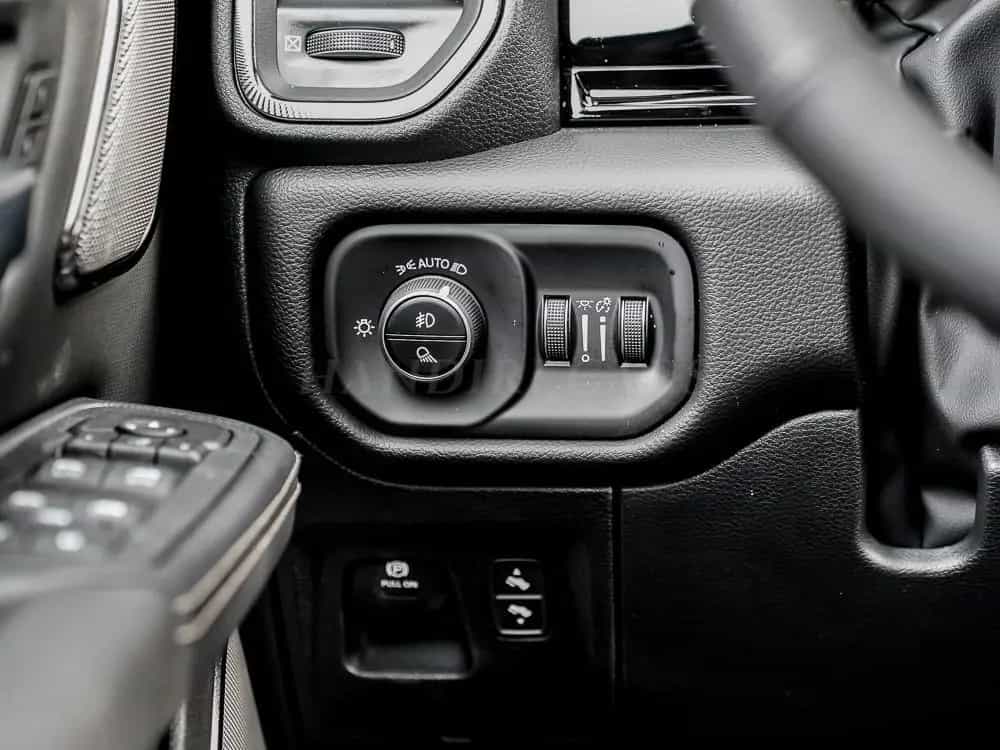 Dodge RAM 2026 5.7L V8 HEMI!  RAM 1500 Sport €72000 +360° null-photo-20