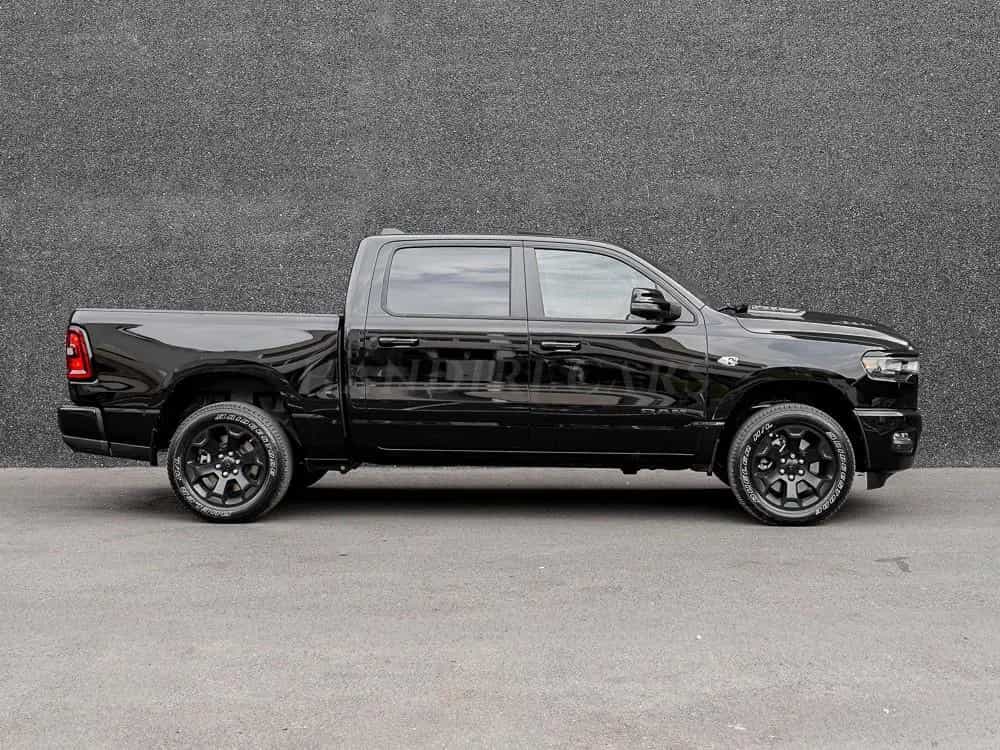 Dodge RAM 2026 5.7L V8 HEMI!  RAM 1500 Sport €72000 +360° null-photo-4