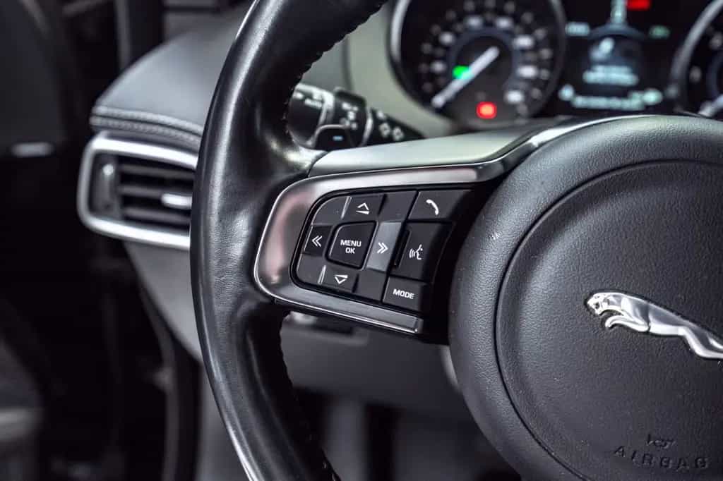 Jaguar F-Pace F-PACE R-Sport AWD 03/2017-photo-28