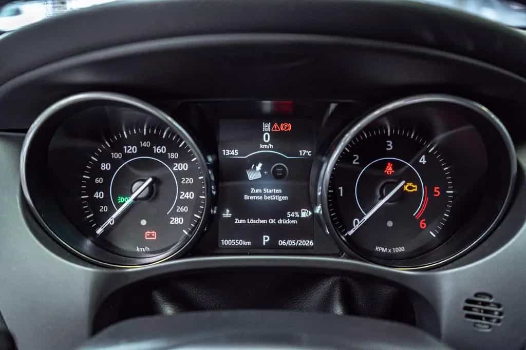 Jaguar F-Pace F-PACE R-Sport AWD 03/2017-photo-31