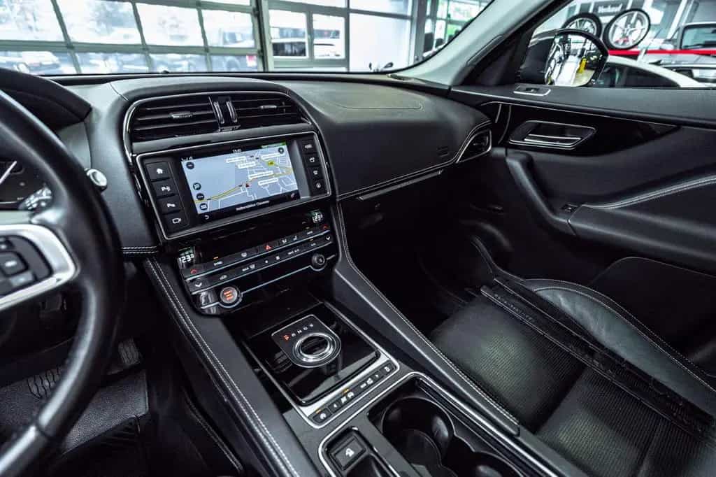Jaguar F-Pace F-PACE R-Sport AWD 03/2017-photo-32