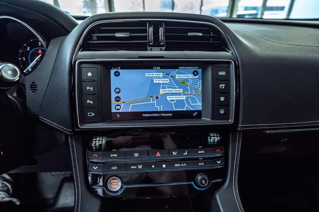 Jaguar F-Pace F-PACE R-Sport AWD 03/2017-photo-37