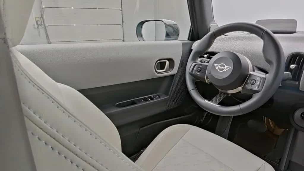 MINI Cooper Cabrio Cooper C Cabrio 03/2025-photo-10