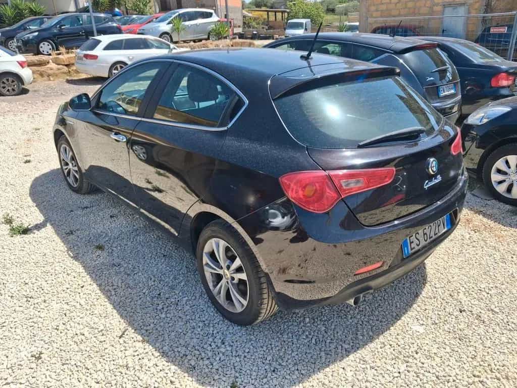 Alfa Romeo Giulietta 1.6 JTDm-2 105 CV Distincti 09/2013-photo-10