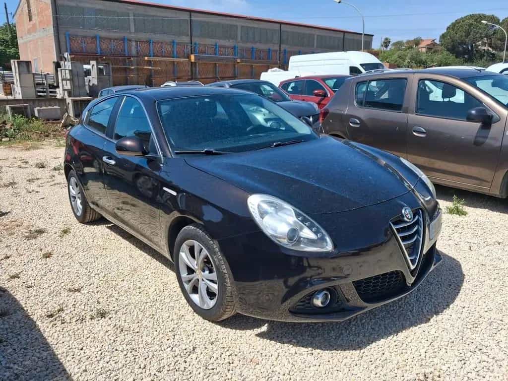 Alfa Romeo Giulietta 1.6 JTDm-2 105 CV Distincti 09/2013-photo-2