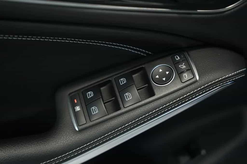 Mercedes-Benz CLA 200 Shooting Brake 2.H *Pano *H&K*Memory*ACC 06/2015-photo-28