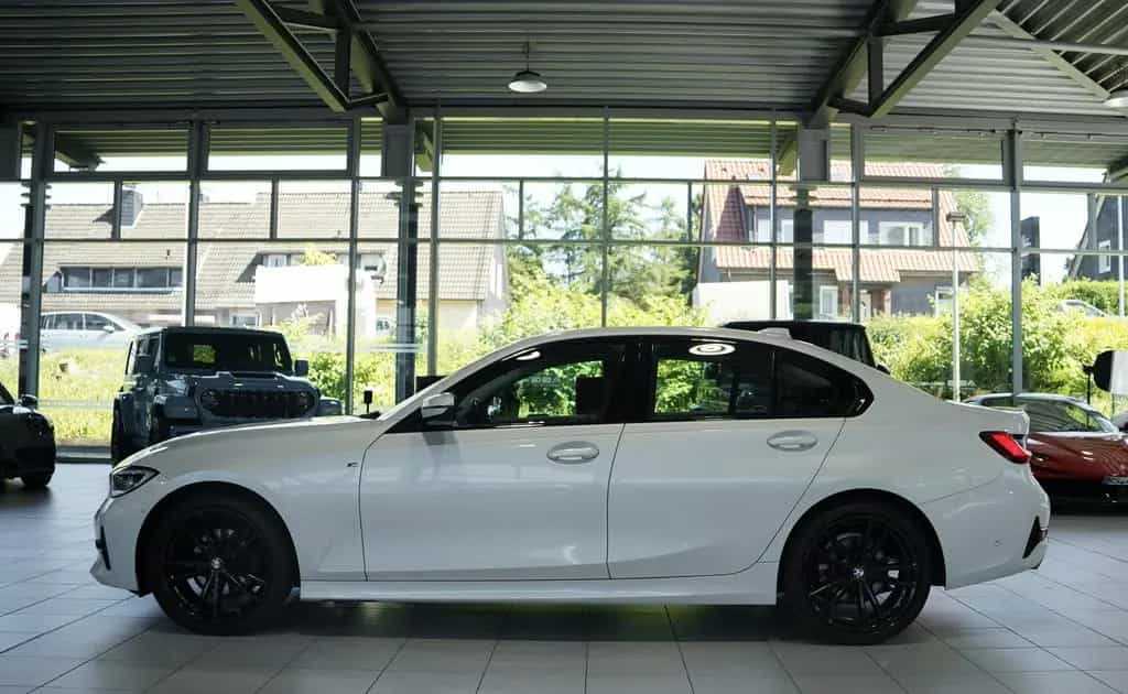BMW 320 d Limousine Sport Line *2.H *ACC *Digital 01/2021-photo-11