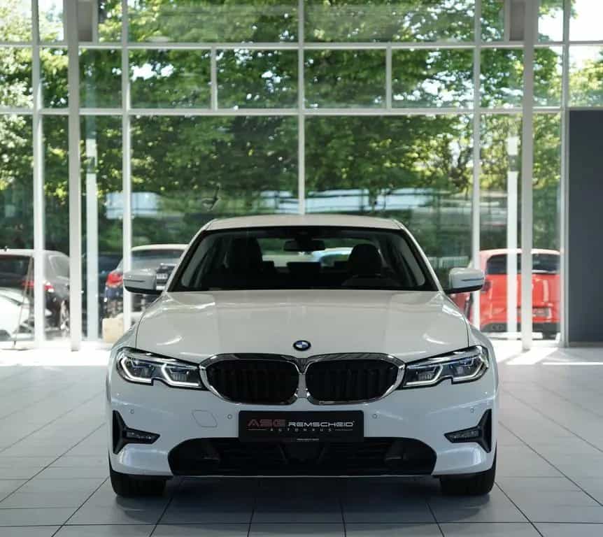 BMW 320 d Limousine Sport Line *2.H *ACC *Digital 01/2021-photo-4