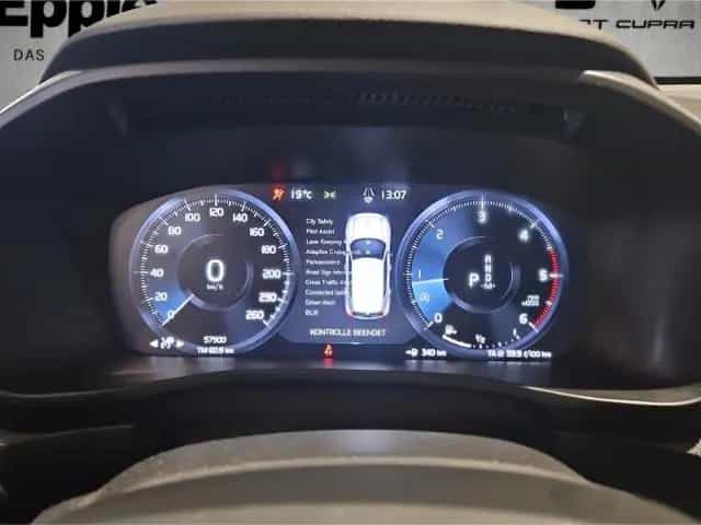 Volvo XC40 AWD Momentum AHK Navi Soundsystem 360 Kamer 01/2019-photo-11
