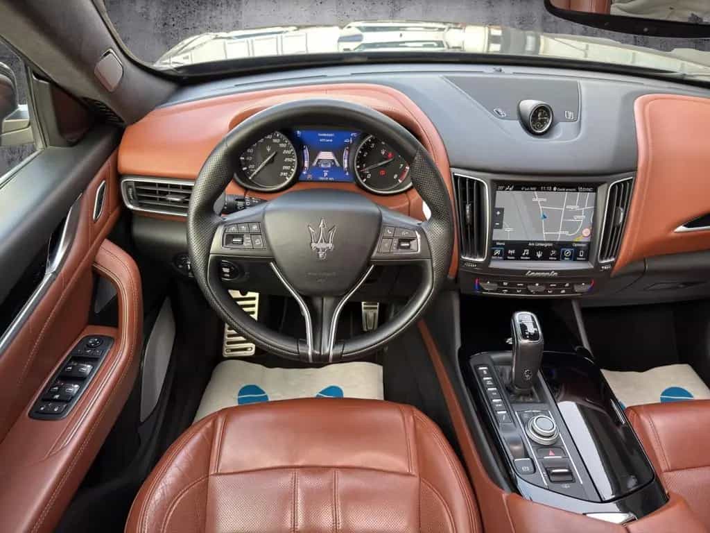 Maserati Levante GranSport S Q4*PANO*LED*SOFT*B&W*360° 07/2020-photo-12