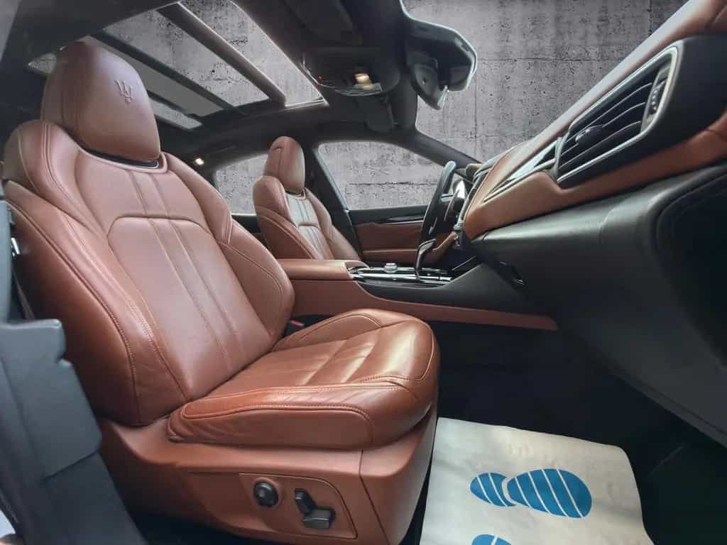 Maserati Levante GranSport S Q4*PANO*LED*SOFT*B&W*360° 07/2020-photo-20