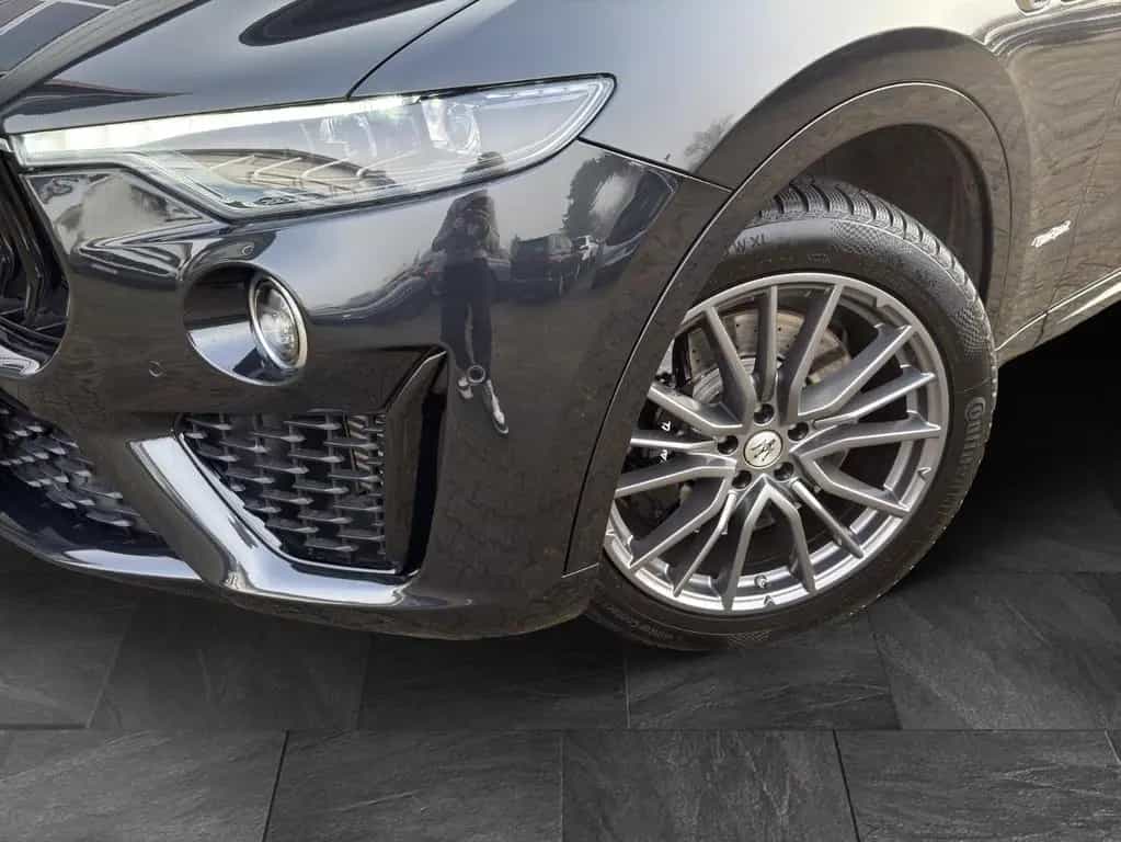 Maserati Levante GranSport S Q4*PANO*LED*SOFT*B&W*360° 07/2020-photo-3