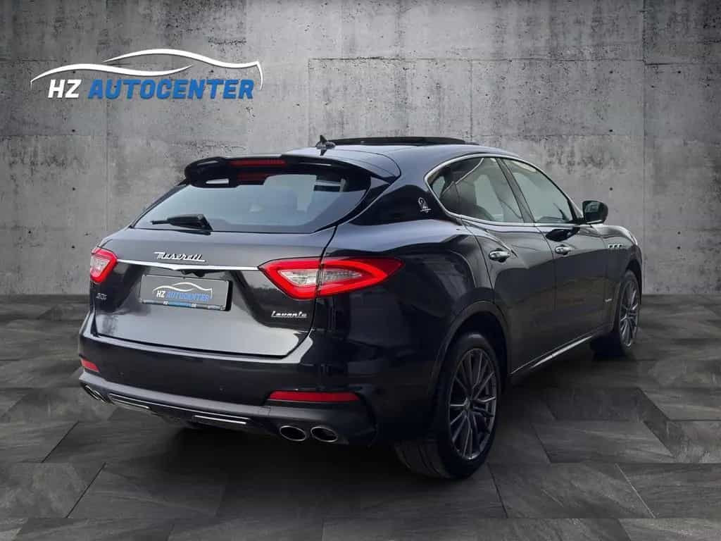 Maserati Levante GranSport S Q4*PANO*LED*SOFT*B&W*360° 07/2020-photo-8