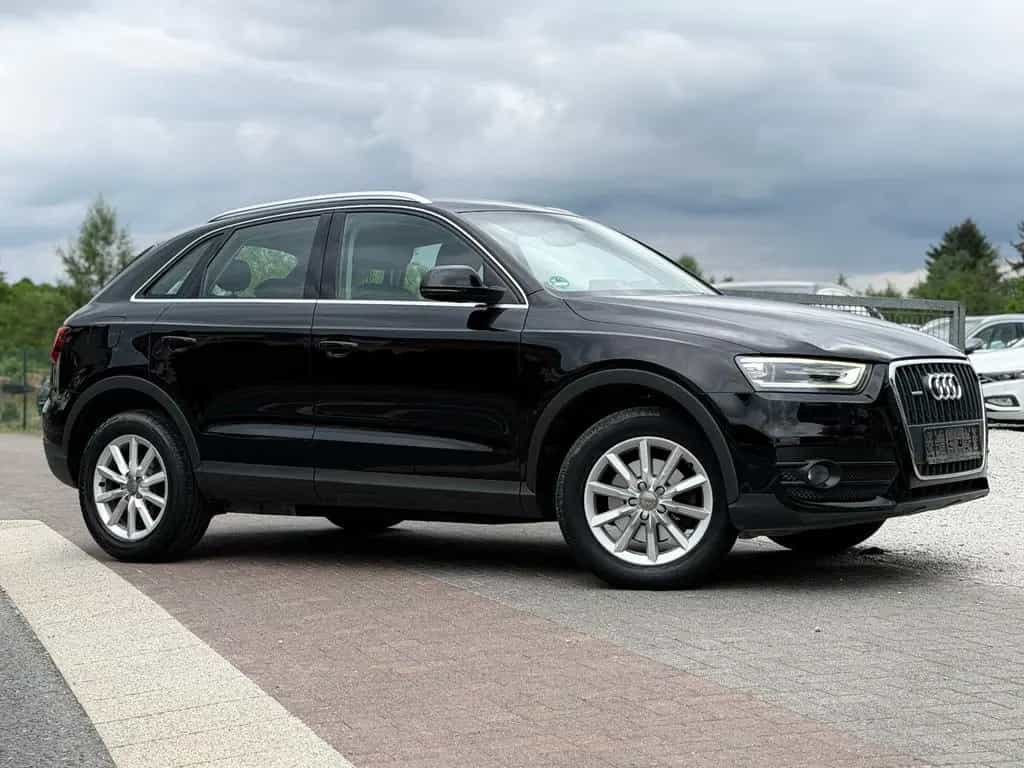Audi Q3 2.0 TFSI quattro Unfallfrei 1. Hand *Xenon* 03/2012-photo-10