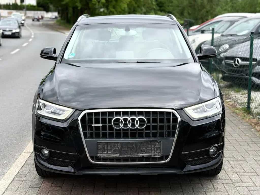 Audi Q3 2.0 TFSI quattro Unfallfrei 1. Hand *Xenon* 03/2012-photo-18