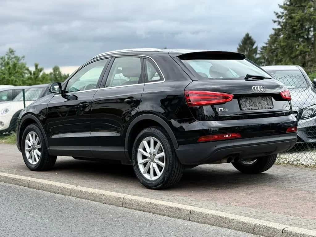 Audi Q3 2.0 TFSI quattro Unfallfrei 1. Hand *Xenon* 03/2012-photo-23