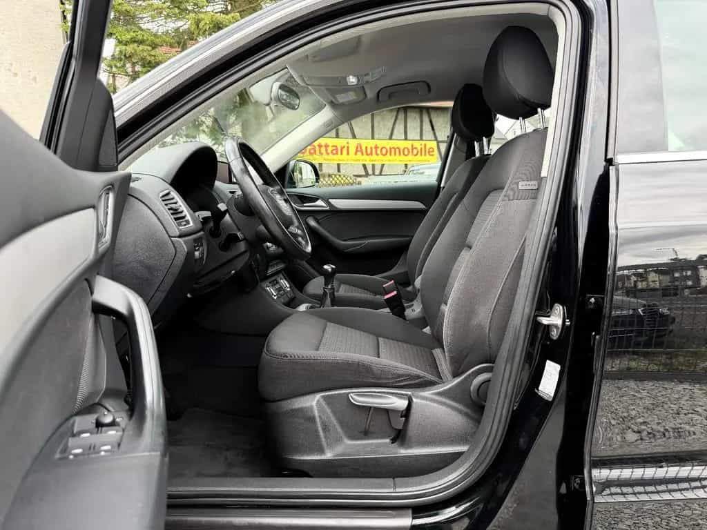 Audi Q3 2.0 TFSI quattro Unfallfrei 1. Hand *Xenon* 03/2012-photo-24